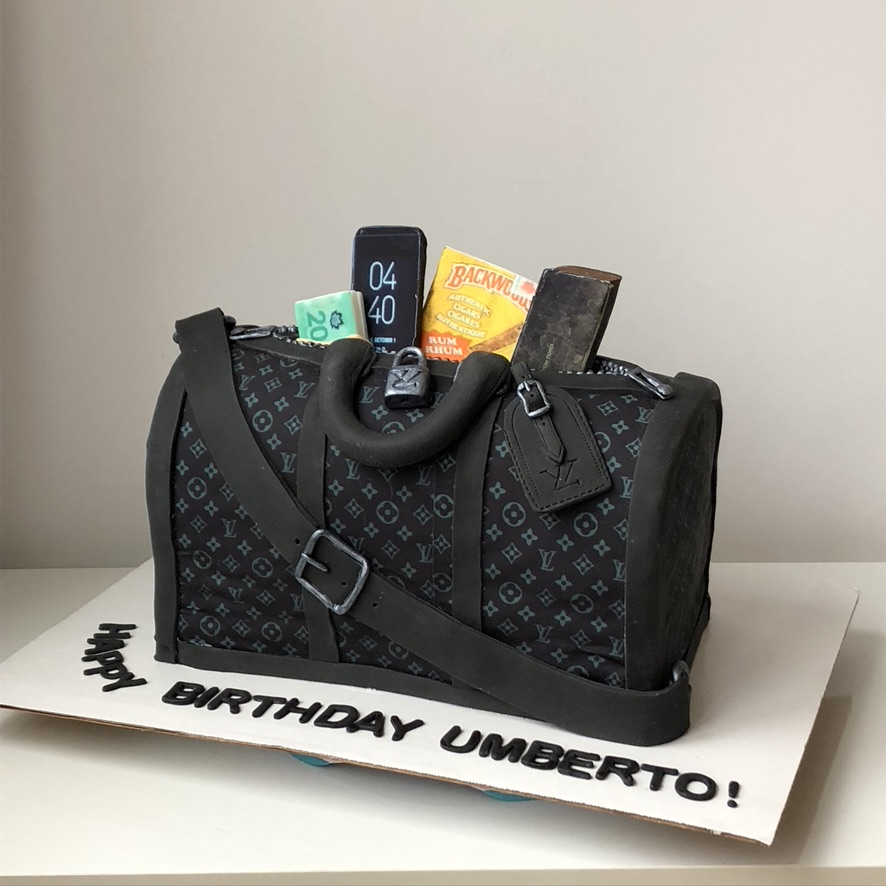 Louis Vuitton 3D Purse cake (square pattern)