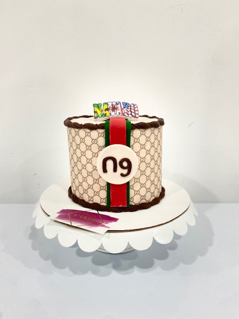 Gucci Pattern Cake with Logo Name – Pao's cakes